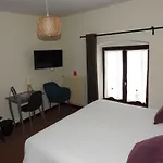 Hotel Le Barriol Saint-Julien-Chapteuil