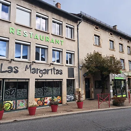 Отель Le Barriol Saint-Julien-Chapteuil