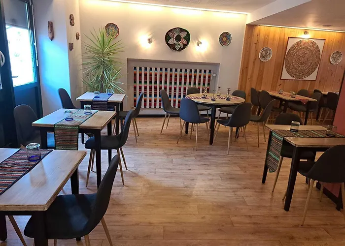 Le Barriol Отель