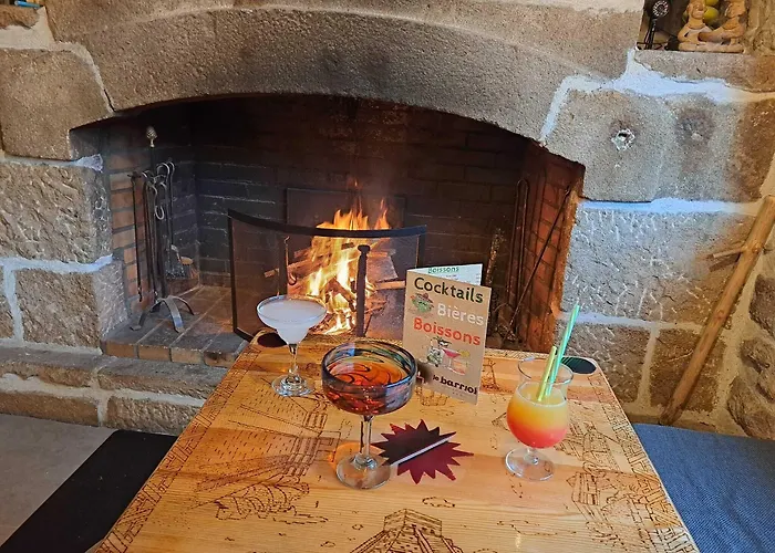 Le Barriol Отель Saint-Julien-Chapteuil