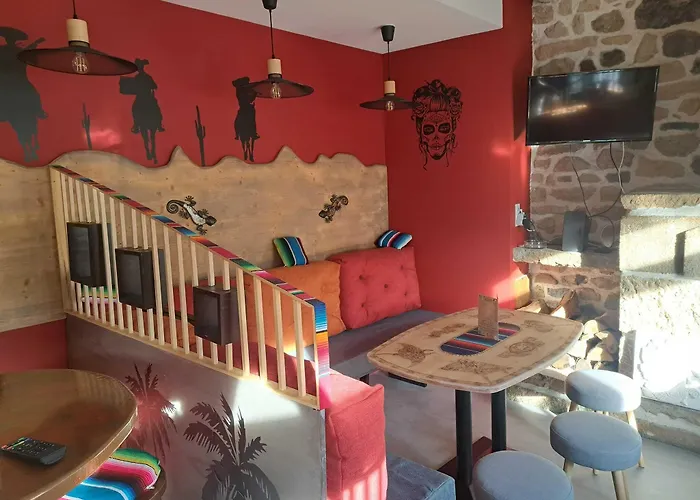 Le Barriol Отель