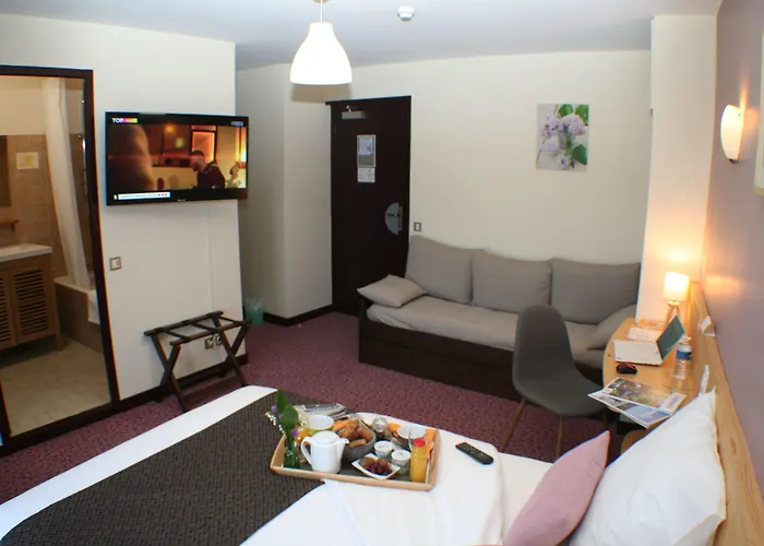 Отель Le Barriol