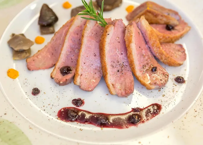 Отель Le Barriol Saint-Julien-Chapteuil