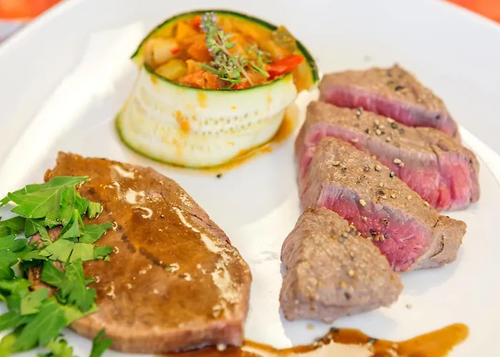 Отель Le Barriol Saint-Julien-Chapteuil